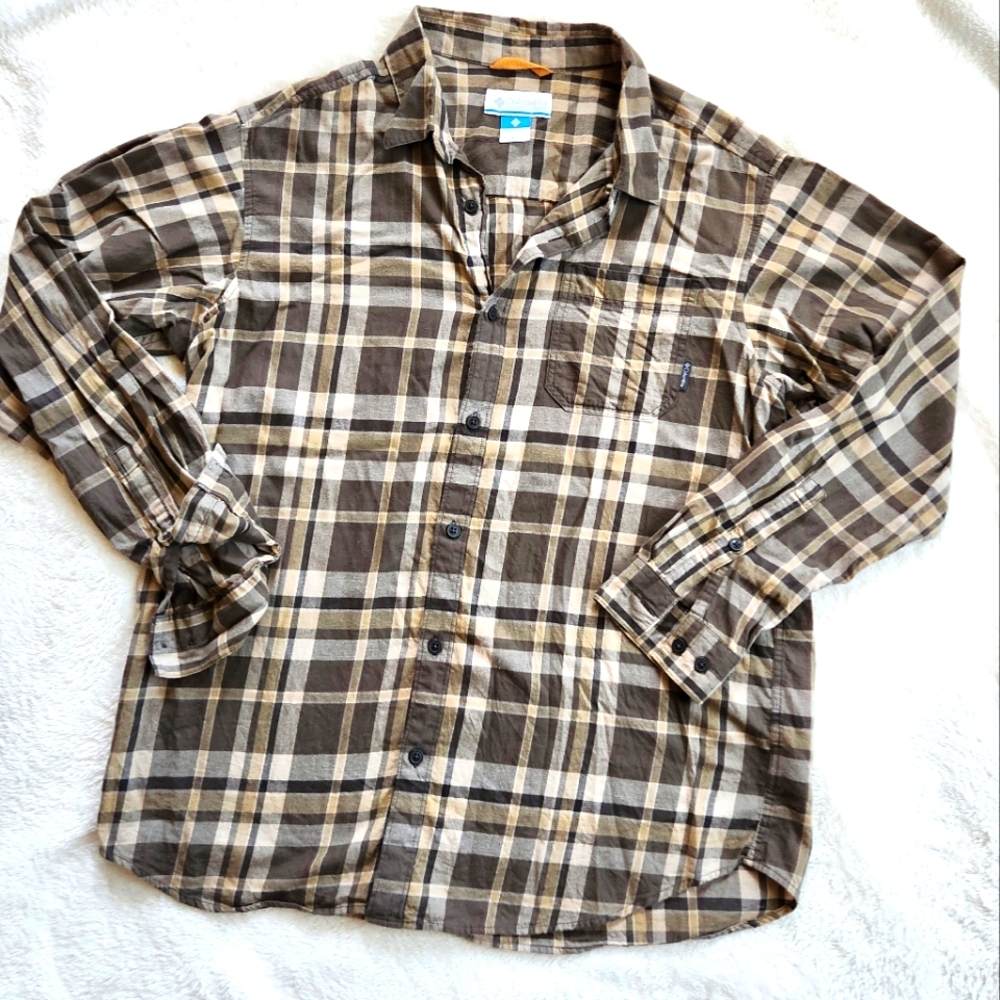Columbia Plain Sz L Long Sleeved Shirt